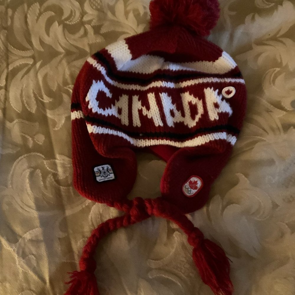 Authentic Olympic Canadian hat one size